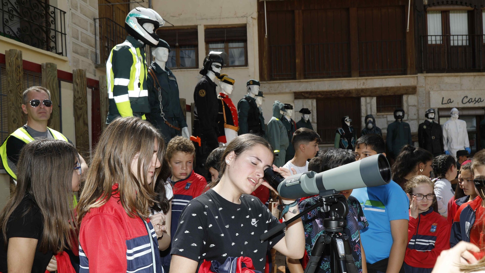 La Guardia Civil Realiza Una Exhibici N Y Exposici N De Medios En